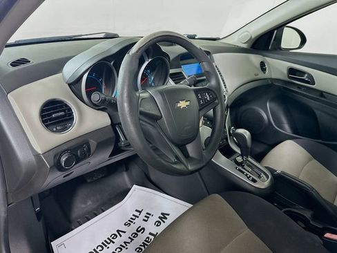 Used 2012 Chevrolet Cruze LS w/ Connectivity Package image 10