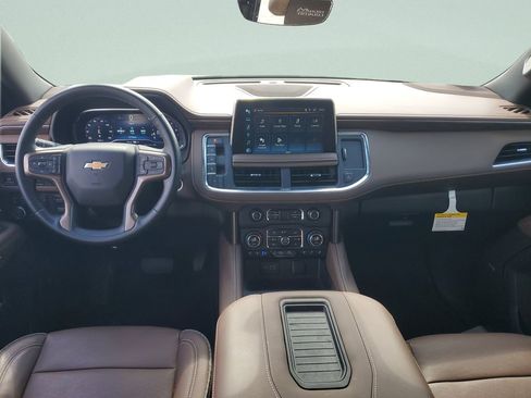 Used 2024 Chevrolet Tahoe High Country AWD/4WD image 11