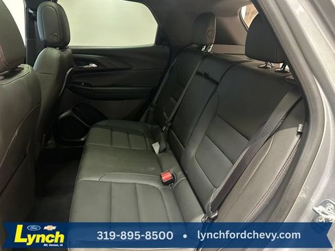 Used 2025 Chevrolet TrailBlazer RS w/ Convenience Package AWD/4WD image 19