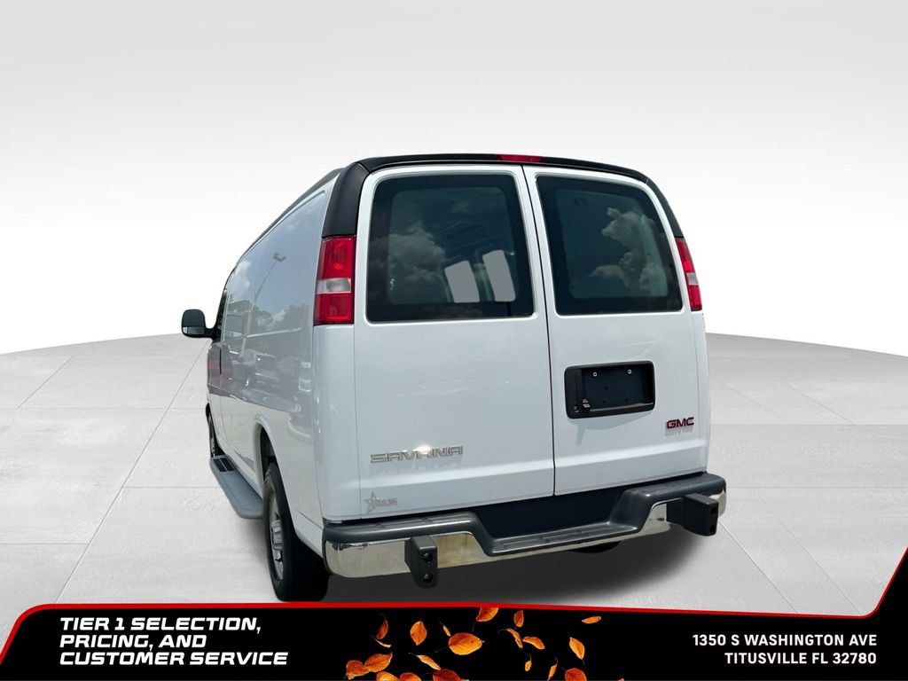 Used 2025 GMC Savana 2500 w/ Driver Convenience Package RWD image 5