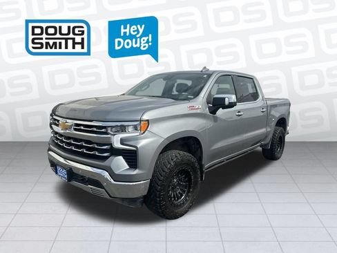 Used 2024 Chevrolet Silverado 1500 LTZ AWD/4WD image 3