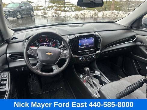 Used 2020 Chevrolet Traverse LT image 21