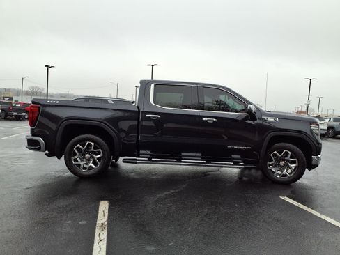 Used 2022 GMC Sierra 1500 SLT w/ SLT Premium Package image 38