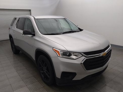 Used 2020 Chevrolet Traverse LS FWD image 13