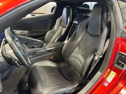 Used 2021 Chevrolet Corvette Stingray Coupe w/ 1LT RWD image 19