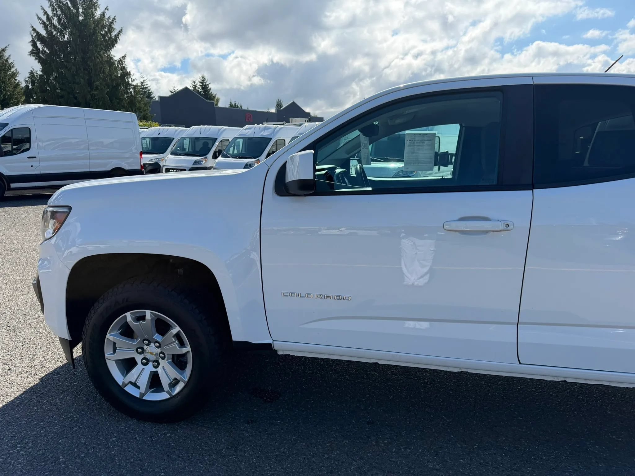 Used 2022 Chevrolet Colorado LT w/ Fleet Safety Package RWD image 10