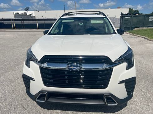 Used 2024 Subaru Ascent Touring AWD/4WD image 8