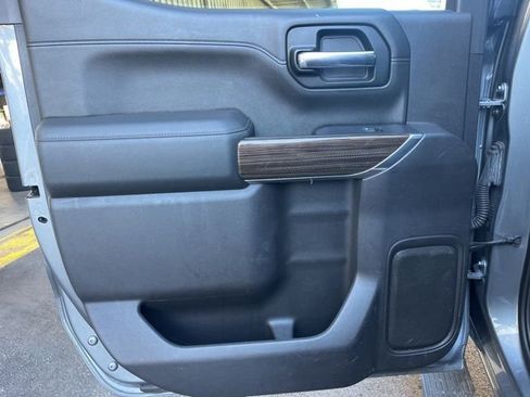 Used 2020 Chevrolet Silverado 1500 RST image 11