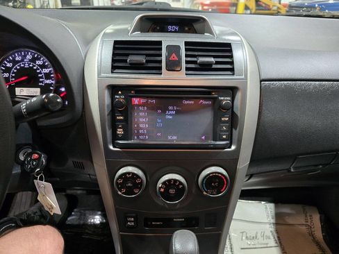 Used 2013 Toyota Corolla S Special Edition image 38