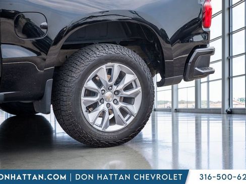 Used 2024 Chevrolet Silverado 1500 Custom AWD/4WD image 24
