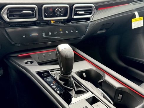 New 2026 Nissan Sentra SV w/ SV Convenience Package FWD image 24