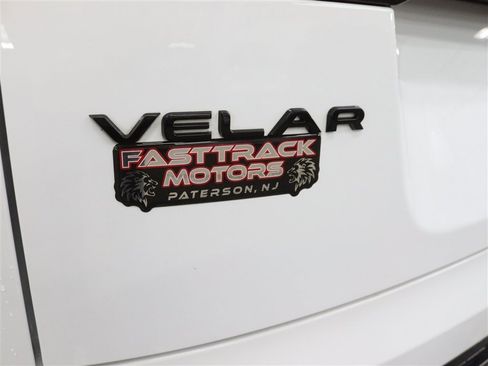 Used 2022 Land Rover Range Rover Velar R-Dynamic S AWD/4WD image 9