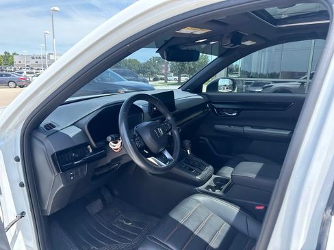 Used 2023 Honda CR-V Sport Touring image 10