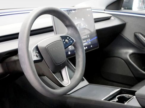 Used 2025 Tesla Model 3 Long Range RWD image 12