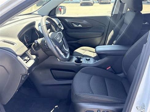 Used 2024 GMC Terrain SLE w/ Driver Convenience Package AWD/4WD image 18