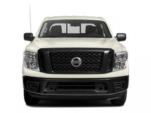 Used 2017 Nissan Titan S image 7