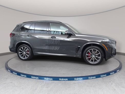 New 2026 BMW X5 xDrive40i w/ M Sport Package AWD/4WD image 3