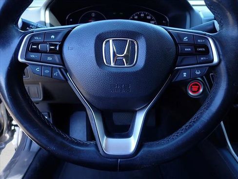 Used 2020 Honda Accord Touring image 14