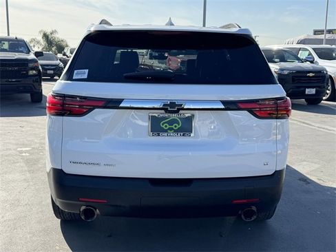 Certified 2023 Chevrolet Traverse LT w/ LT Premium Package image 3