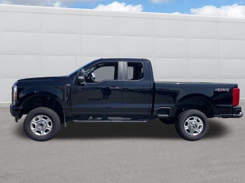 Used 2026 Ford F250 XL w/ STX Appearance Package AWD/4WD image 2