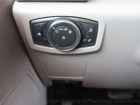 Used 2017 Ford F250 XL w/ Power Equipment Group AWD/4WD image 34