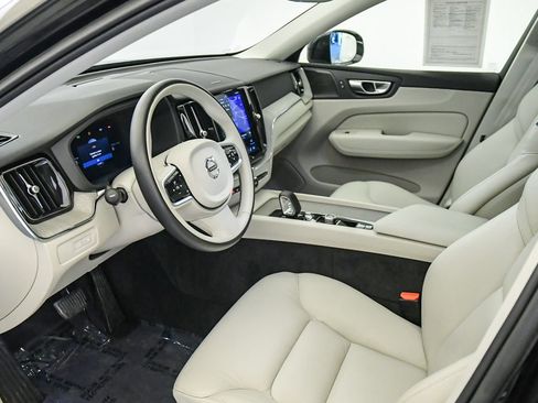 Certified 2023 Volvo XC60 T8 Plus w/ Protection Package Premier AWD/4WD image 19