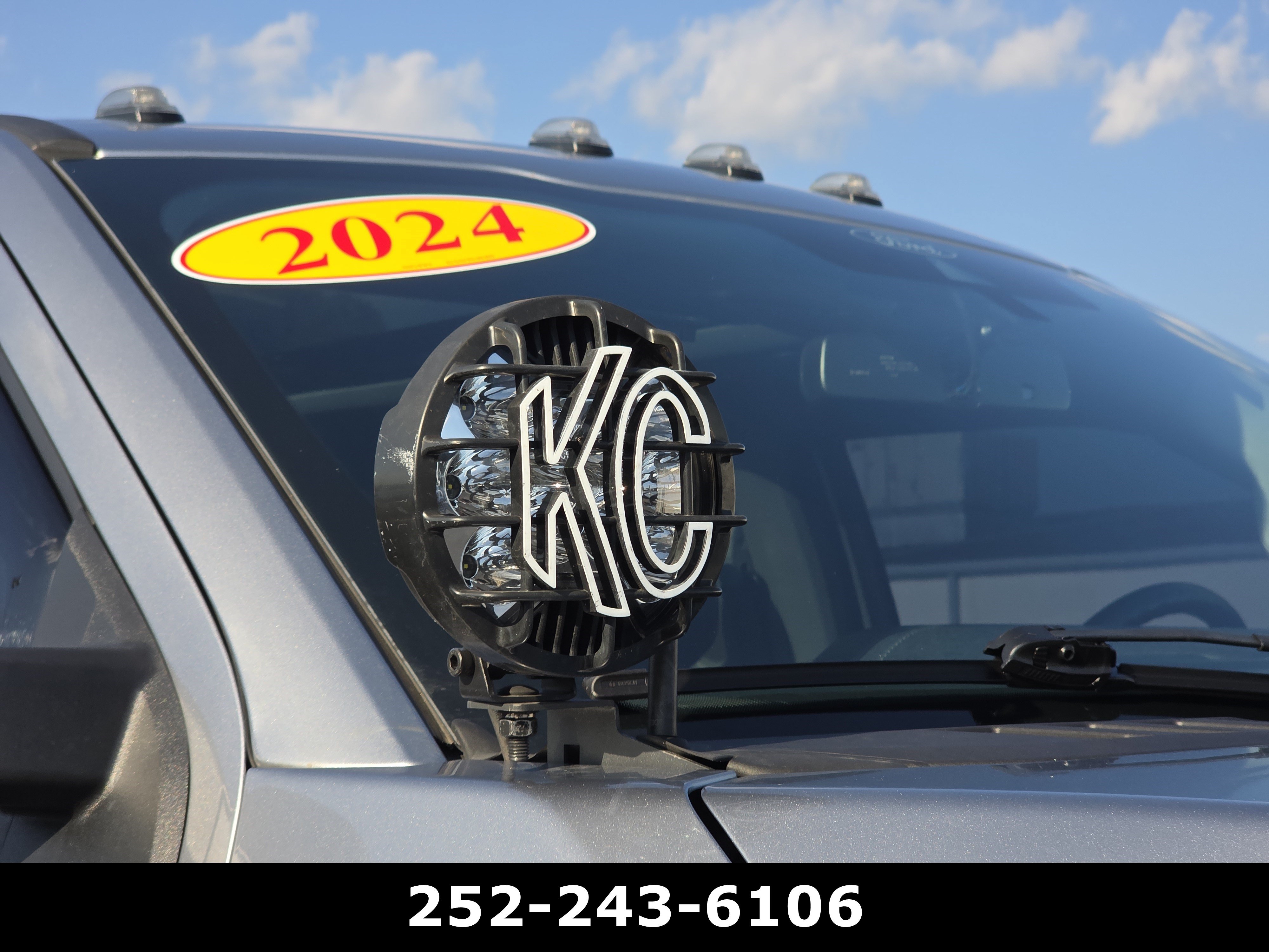 Used 2024 Ford F350 Lariat w/ Lariat Ultimate Package AWD/4WD image 55