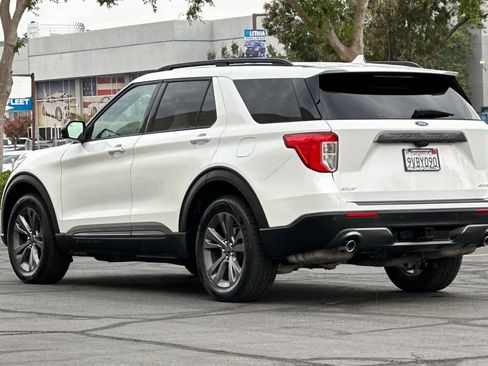 Used 2023 Ford Explorer XLT w/ Equipment Group 202A AWD/4WD image 7