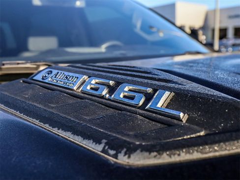 Used 2024 Chevrolet Silverado 2500 Custom w/ Custom Value Package image 15