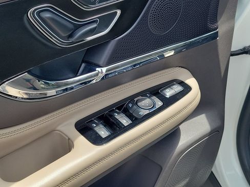 Used 2024 Lincoln Corsair FWD image 21