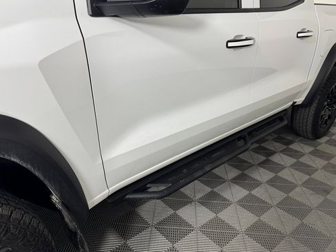 Used 2025 Chevrolet Colorado Trail Boss image 14