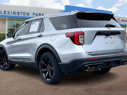 Used 2022 Ford Explorer ST w/ Equipment Group 401A image 2