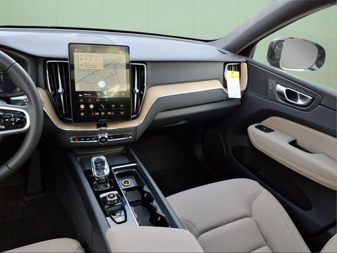New 2026 Volvo XC60 T8 Plus w/ Protection Package Premier AWD/4WD image 19