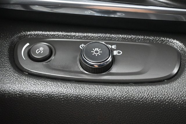 Used 2024 Buick Envista Preferred FWD image 22