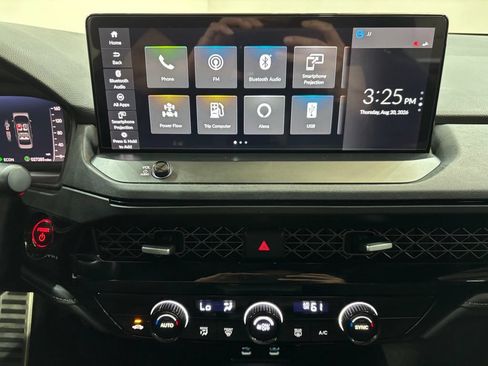Used 2023 Honda Accord Sport image 17