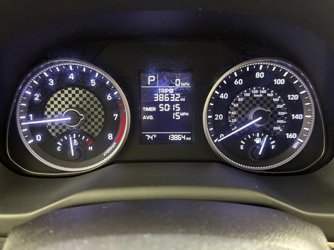 Used 2019 Hyundai Elantra SE w/ Cargo Package FWD image 17