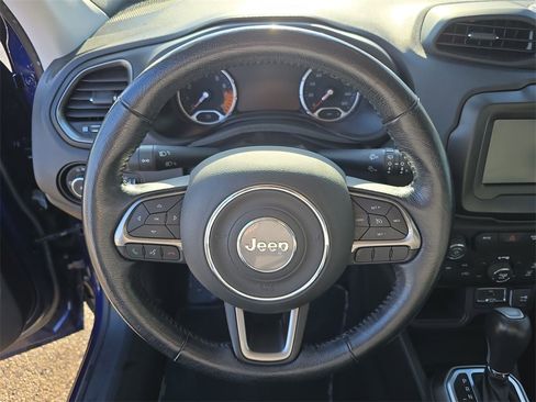 Used 2018 Jeep Renegade Limited image 11