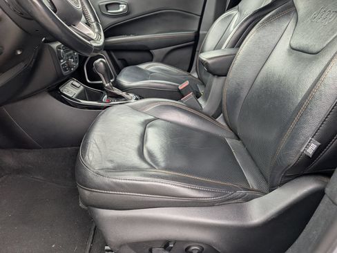 Used 2019 Jeep Compass Limited FWD image 7