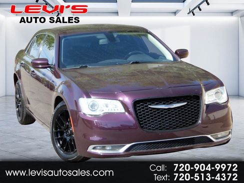 Used 2020 Chrysler 300 Touring L w/ Quick Order Package 2EF RWD image 1