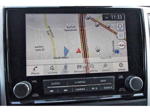 Used 2020 Nissan Titan SV w/ SV Convenience Package RWD image 14