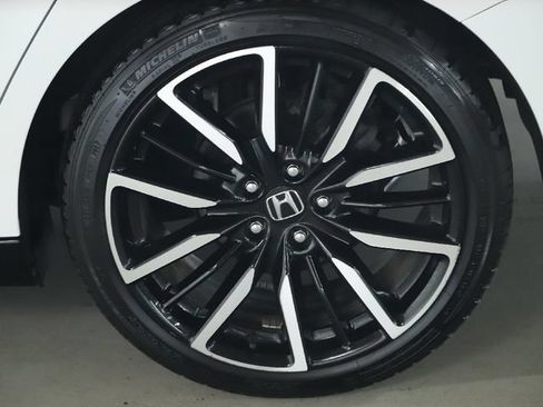 Used 2025 Honda Accord Touring image 41