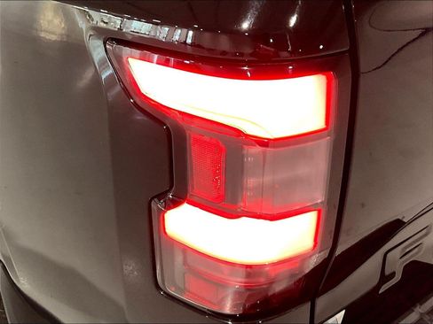 Used 2024 Nissan Frontier SV RWD image 24