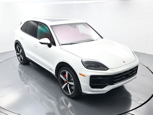 Certified 2026 Porsche Cayenne GTS image 43