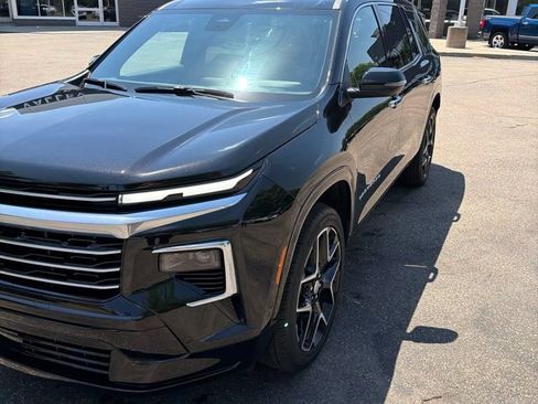 Used 2026 Chevrolet Traverse High Country w/ LPO, Floor Liner Package AWD/4WD image 20