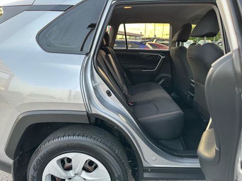Used 2019 Toyota RAV4 LE w/ All Weather Liner Package AWD/4WD image 16