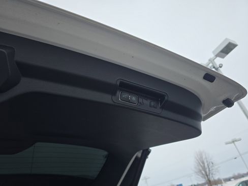 Used 2023 Ford Explorer ST-Line w/ Class IV Trailer Tow Package image 19