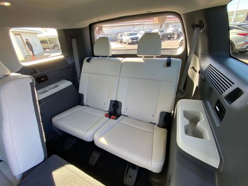 Used 2025 Hyundai Santa Fe SEL image 29