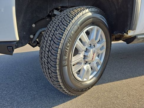 Used 2022 GMC Sierra 2500 Denali image 33