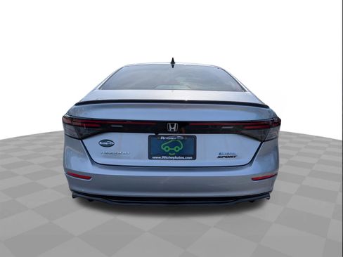 Used 2024 Honda Accord Sport image 5