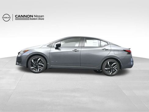 New 2025 Nissan Versa SR w/ Trunk Package image 37